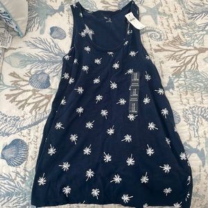 Gap tank top NWT